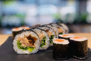 77 Sushi - Poselska Photo