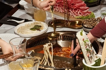 Moli Hotpot & Grill Photo