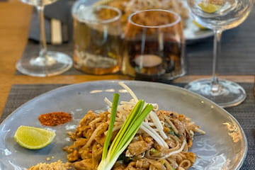 Sushi tu Thai Photo
