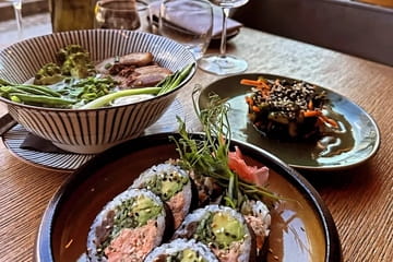 Sushi tu Thai Photo